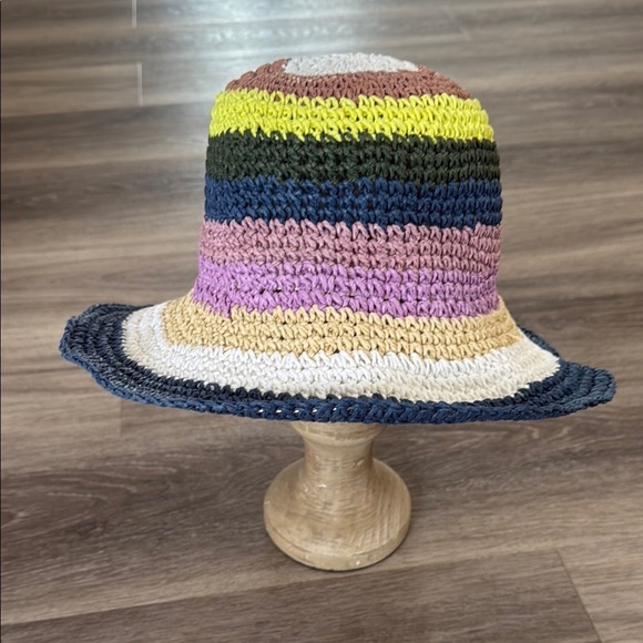 hatattack Accessories - Hatattack Navy Striped Sun Har Crochet Multicolor NWT Beach